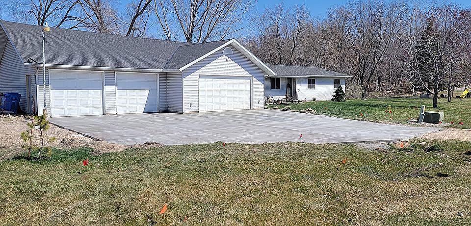 1st image of 1102 Clifford Dr