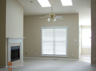 1411 Countryside Pl, Champaign, IL 61821