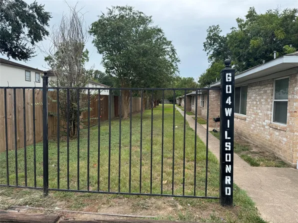 604 Wilson Rd #8, Humble, TX 77338