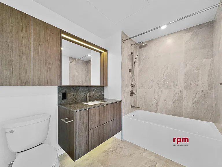 626 Claremont St #21XX — Photo 10