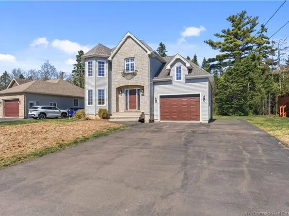 124 Rouse, Moncton, NB E1A 0W1