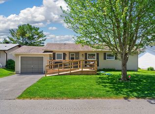 7 Tamarack Ct, New Tecumseth, ON L0G1W0