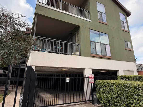 911 Keith Ln APT 15, Austin, TX 78705