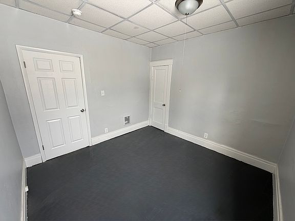 5th image of 5658 Girard Ave #2