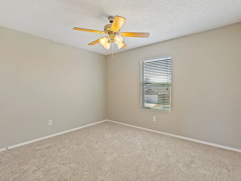 4717 Waterford Dr — Photo 6