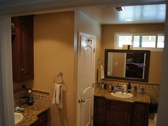 4th image of 260 Siesta Ave