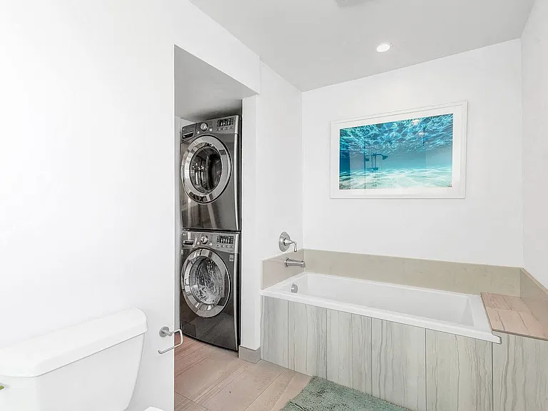 1025 Ocean Avenue — Photo 65