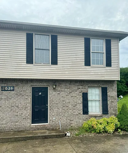 2031 Edgewood Dr Photo 1