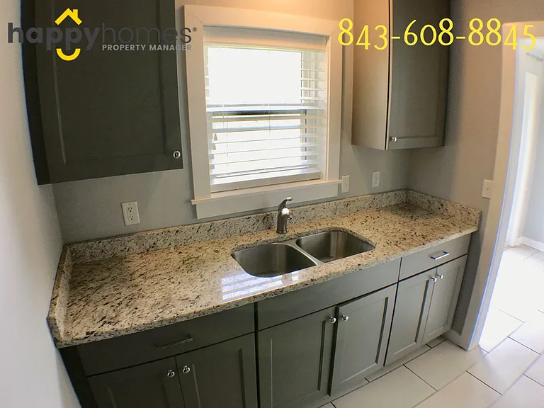1556 Kemper Ave #C — Photo 7