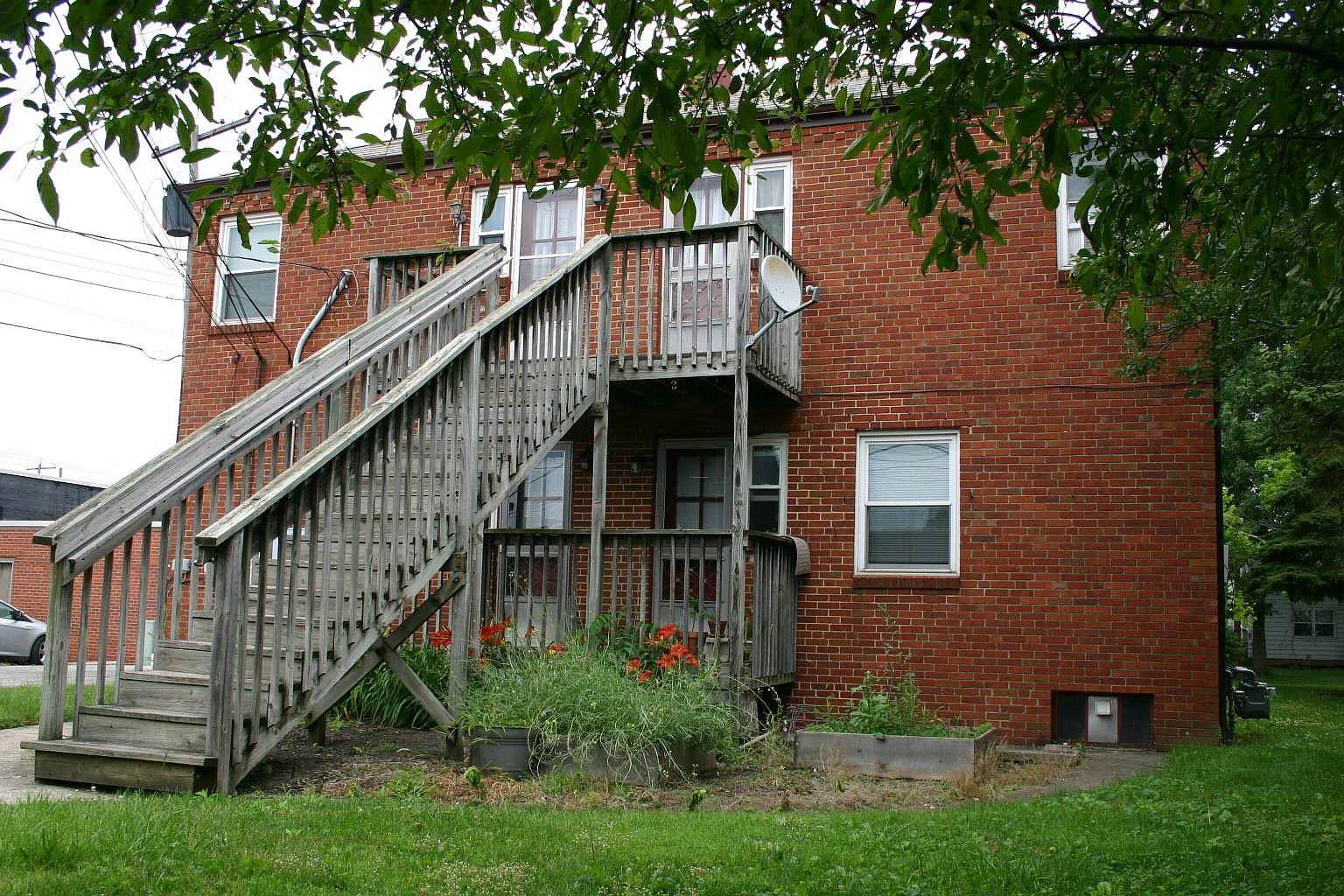 1537 Ashland Ave — Photo 2