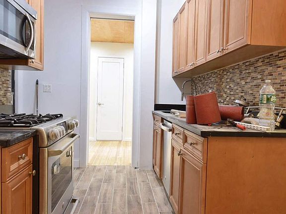3rd image of 865 W End Ave APT 7B