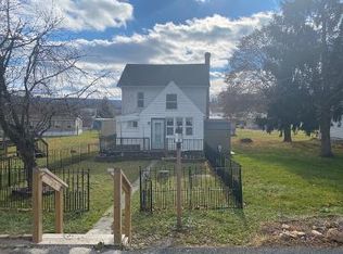 30 Railroad St, Milroy, PA 17063