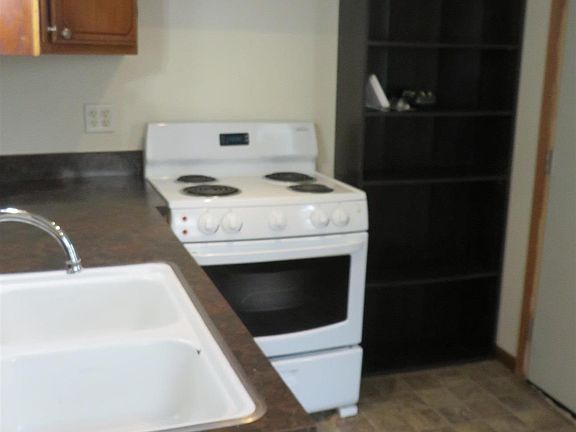 5th image of 7203 Burlington Ave