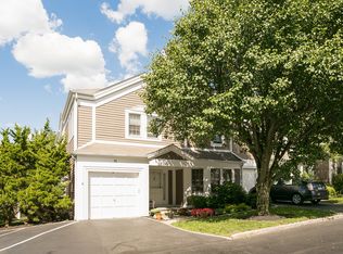 11 Jared Dr, White Plains, NY 10605