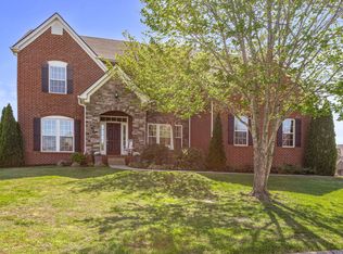 1024 Queens Pl, Spring Hill, TN 37174