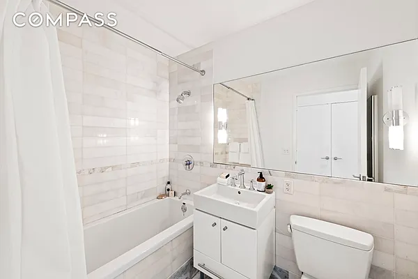 Rented by Compass | media 42