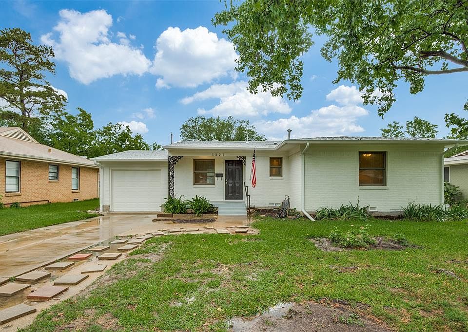 1st image of 1221 Arrowhead Dr