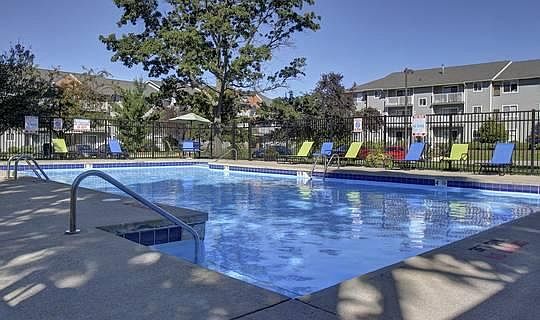 2nd image of 1426 Clearbrooke Dr #6s8wfzxfu