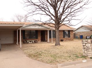 1517 Avenue B, Graham, TX 76450