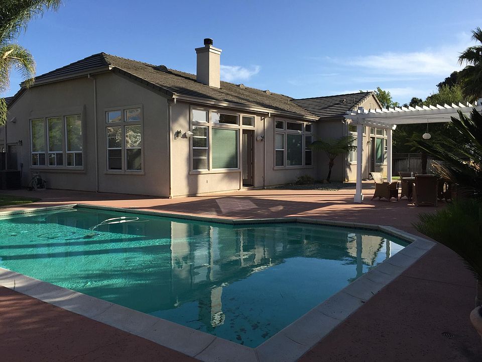1st image of 2603 Creekview Meadow Ct