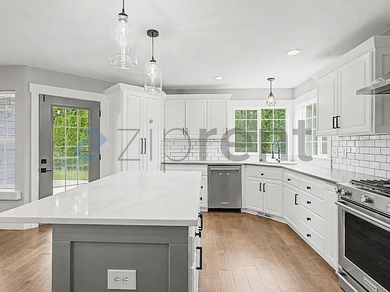 19719 Nevin Ct — Photo 14