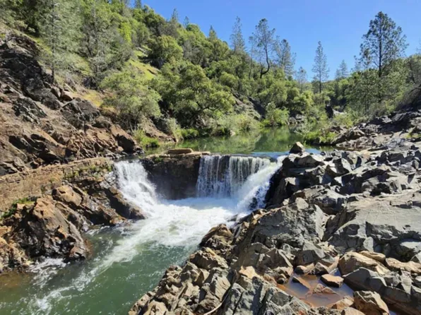 8219 Marysville Rd, Oregon House, CA 95962