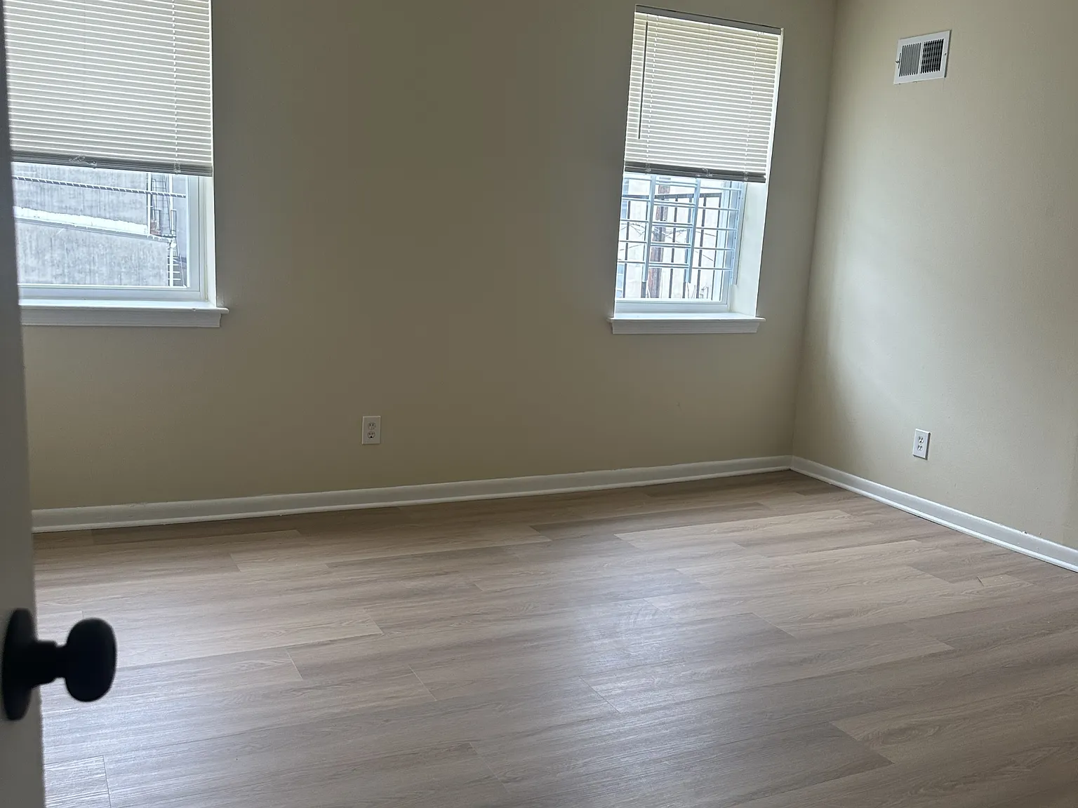 1622 McCulloh Street - 1 — Photo 2