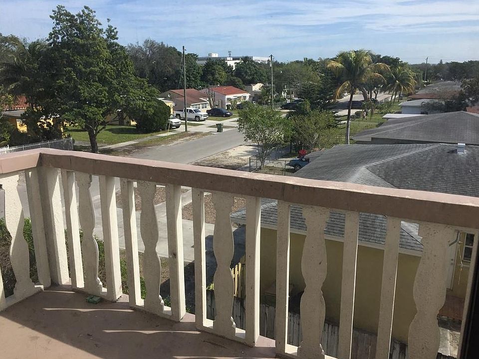 1st image of 12955 NE 6th Ave APT 301