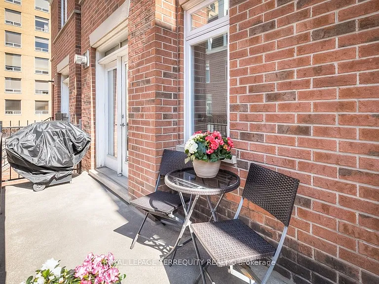106 Redpath Ave #18 — Photo 26