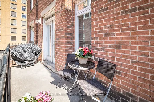 106 Redpath Ave #18 Photo 1 106 Redpath Ave #18 Photo 1