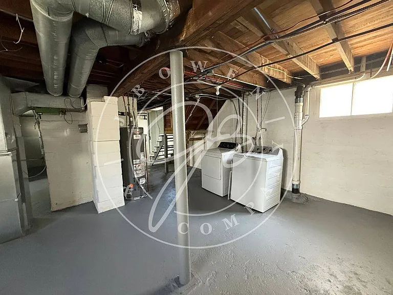3651 Leybourn Ave — Photo 6