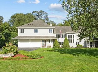 34 Arrow Ln, North Kingstown, RI 02852