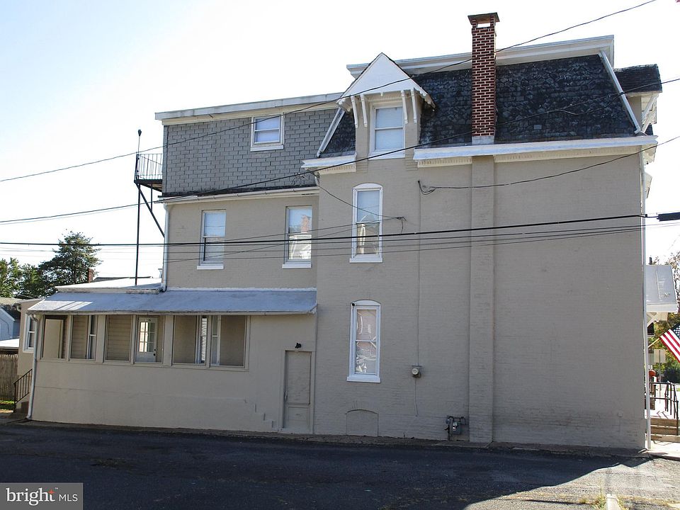 2nd image of 116 S Evans St