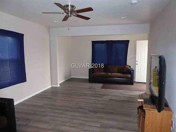 2nd image of 417 W Van Buren Ave