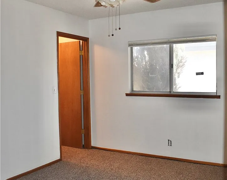 13925 Burning Tree Dr — Photo 19