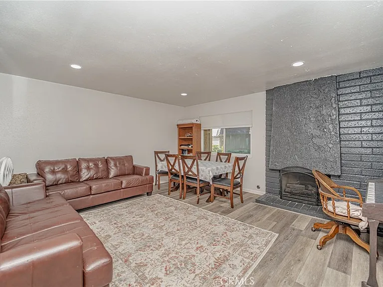 11321 Hart Way — Photo 4