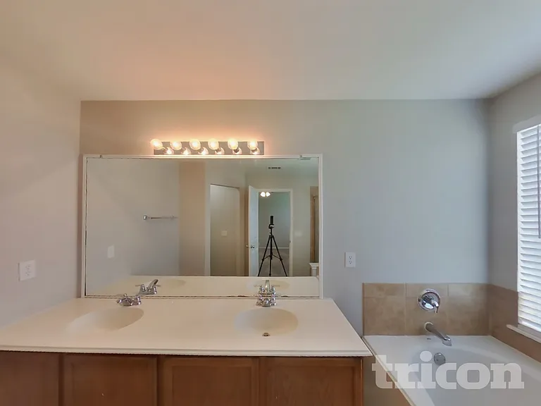 120 Bison Meadow Dr — Photo 7