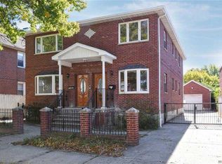 20954 45th Rd, Bayside, NY 11361