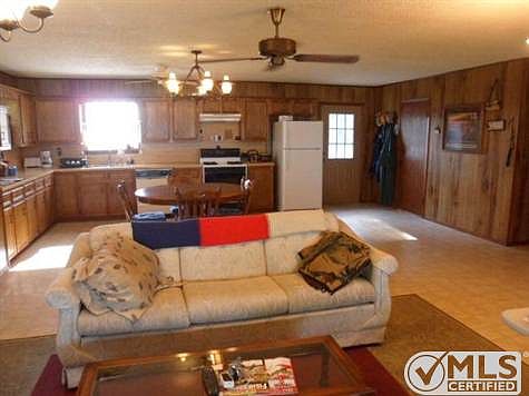4th image of 256 County Road 4852