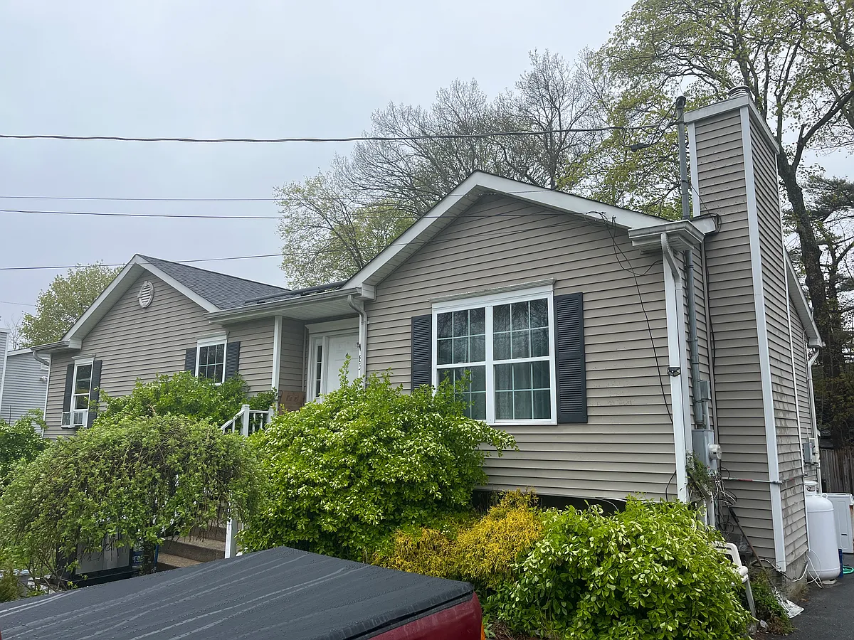 Building Photo - 83 Whittier Dr