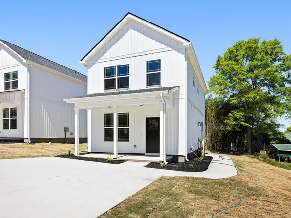 207 Wildwood Dr, Greer, SC 29651