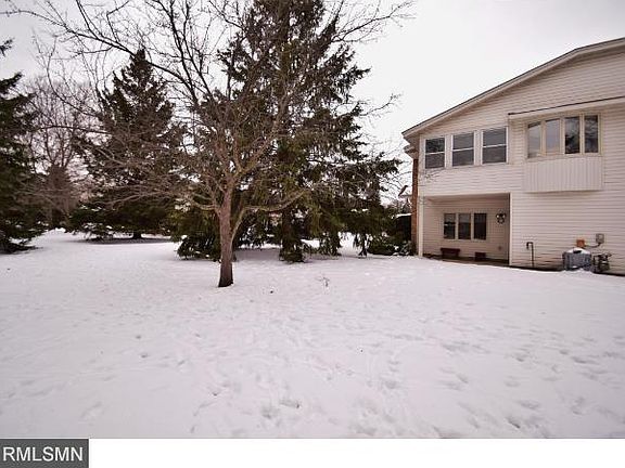 4th image of 5686 Royal Oaks Dr
