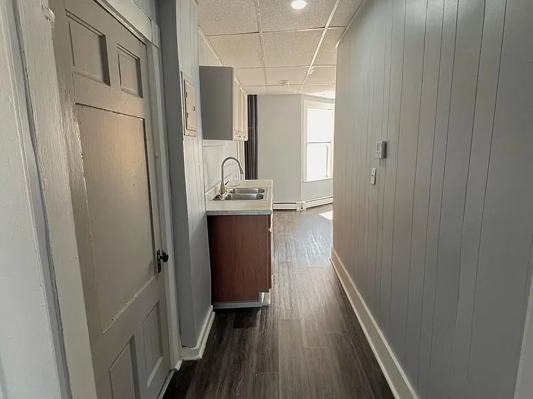 69 Lincoln St #12 — Photo 3