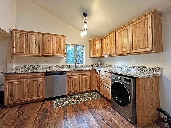 4th image of 4311 Forest Hill Drive