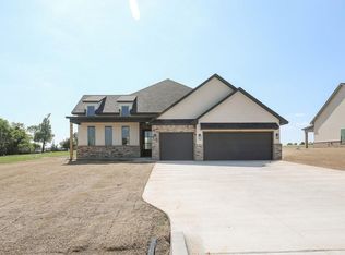 798 Ole Rock Creek Rd, Tuttle, OK 73089