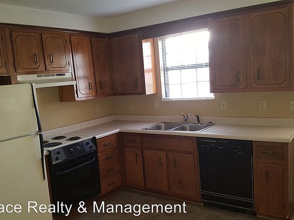 4th image of 369 Peabody Dr APT 1
