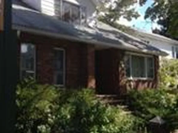 1657 Ryder Street image 2 of 7