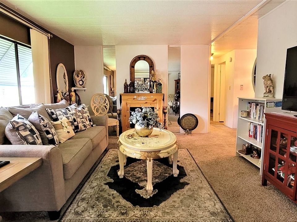 1st image of 2124 Miramont Cir