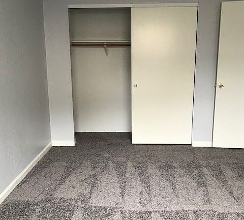 3rd image of 1219 Porter Ave