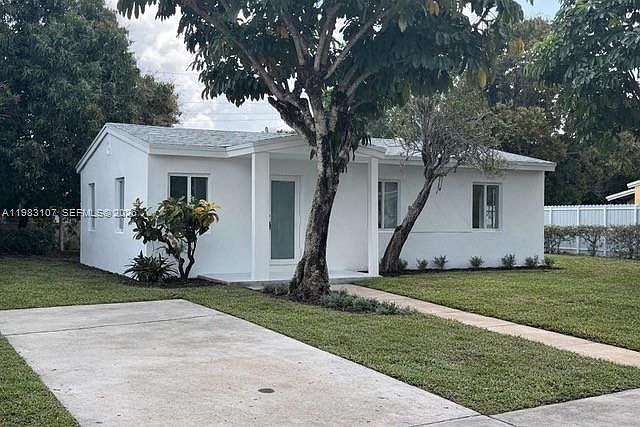 1st image of 16441 NW 18th Ave